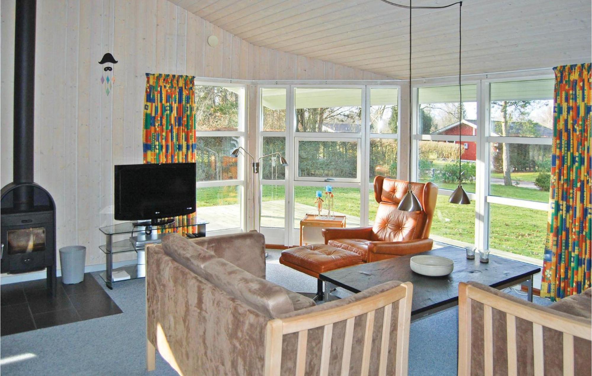 3 Bedroom Cozy Home In Fårvang Dış mekan fotoğraf